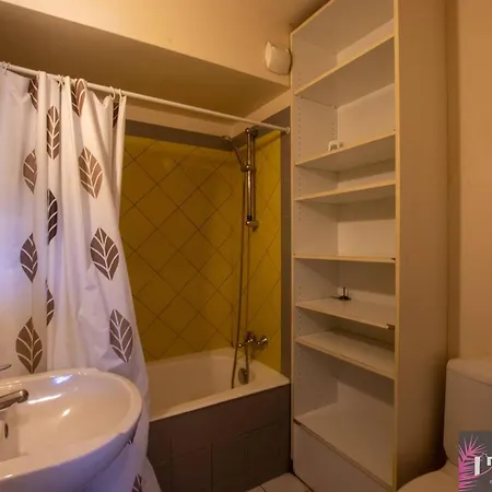 Apartment Cosy - 4 Pers - Vue - Terrasse - Parking - Fr-1-825-28 *